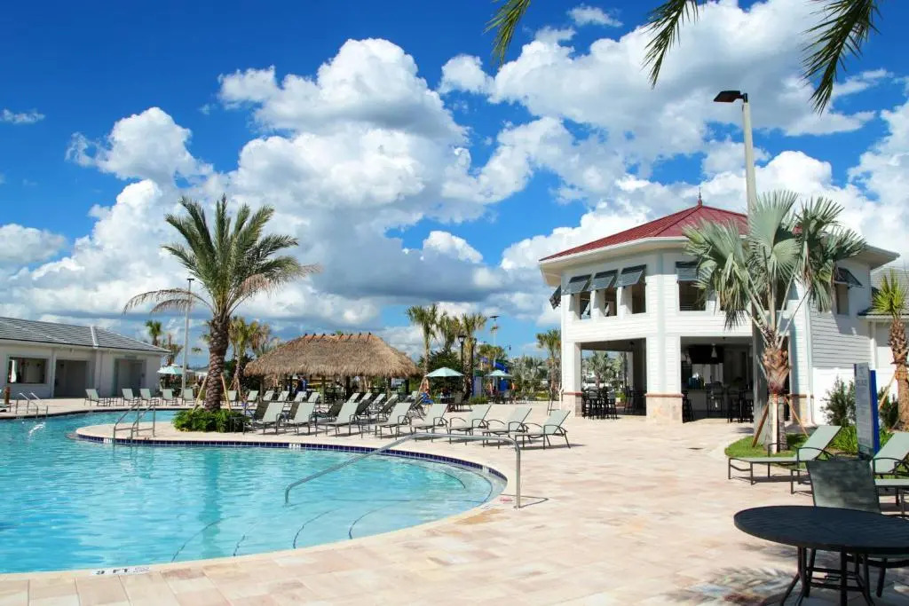 Stunning 2 Bedroom Apartment with AquaPark 304