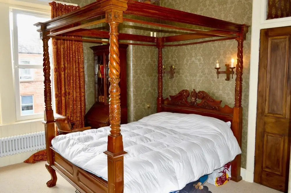 Traditional Boutique Apartment off Leith Walk