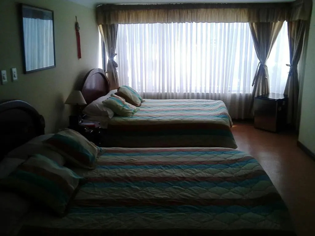 Casa Hotel Santa Barbara 120
