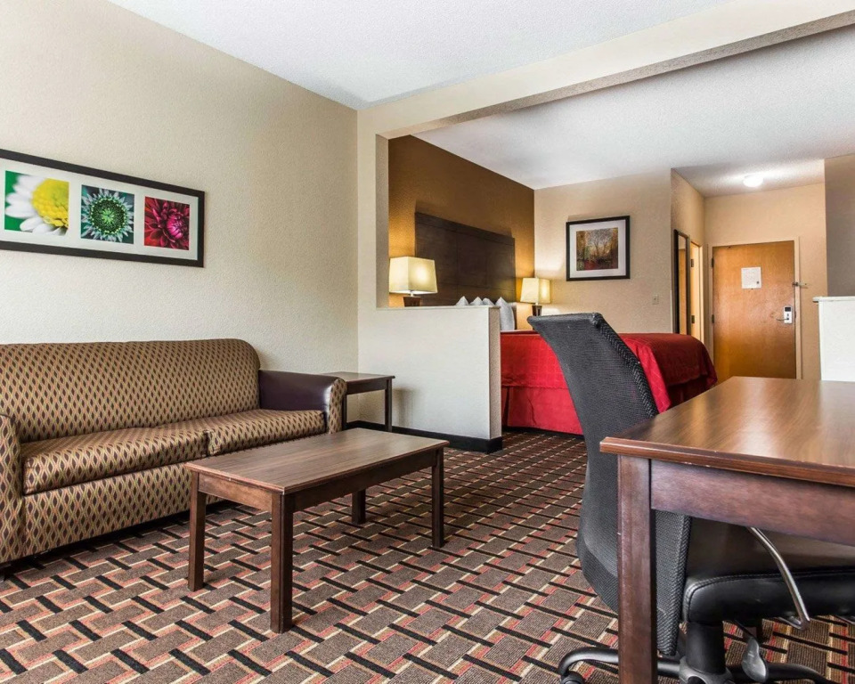 Quality Suites Hickory South