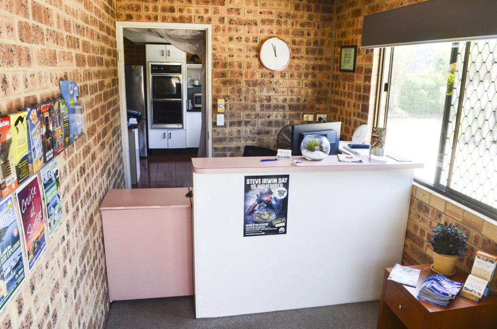 Golden Beach Motor Inn, Caloundra