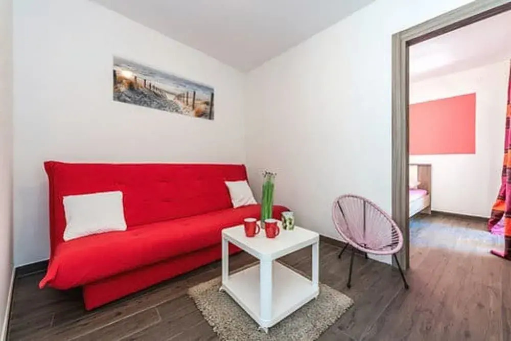 Apartment Lara 1Km From Sea