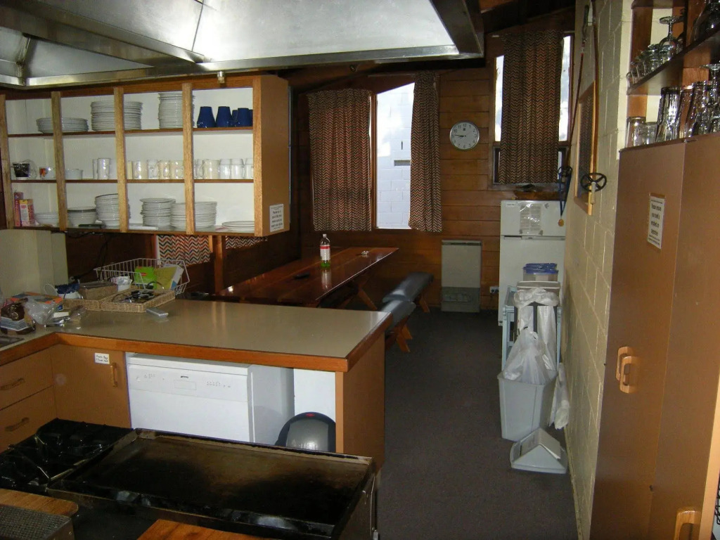 Aneeki Ski Lodge