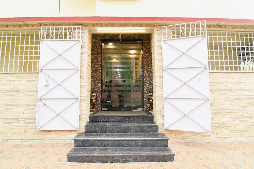 FabHotel Olive Inn I - 260m from Saltlake Sector V Metro Station