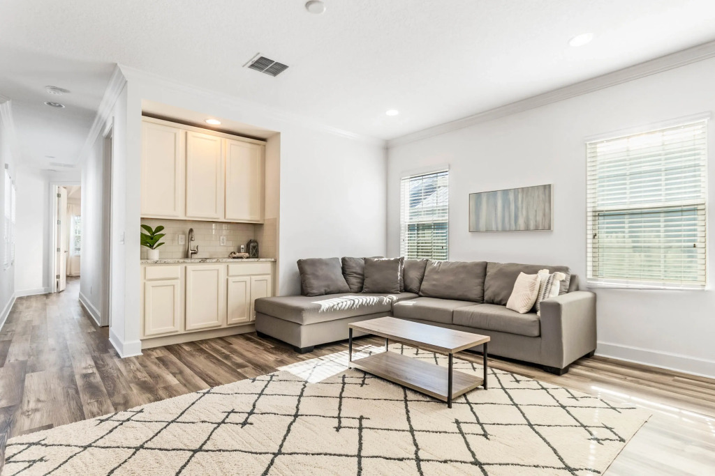 1472FAIRVIEW