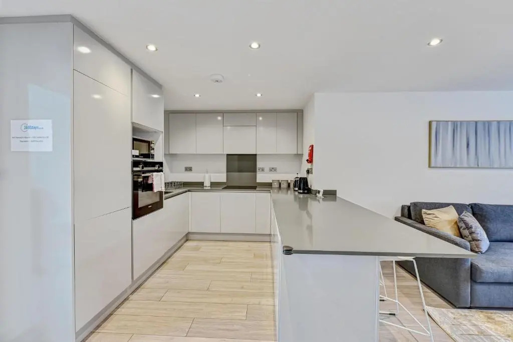 St Martins 2 Bedroom Apartments in Ruislip By 360 Stays