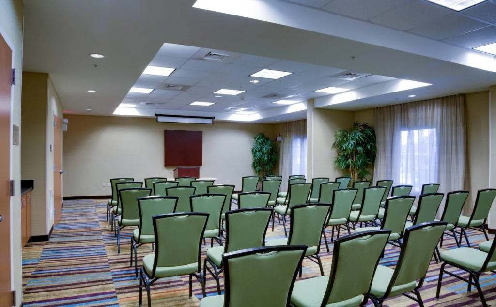 Fairfield Inn & Suites Lake City