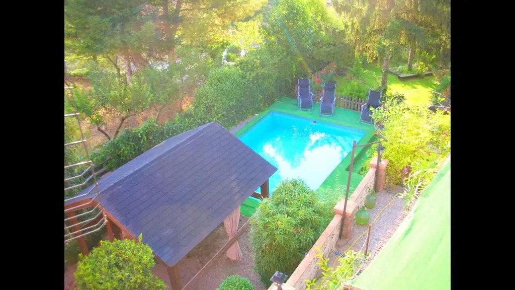 Spacious villa with private pool in La Puebla de Castro