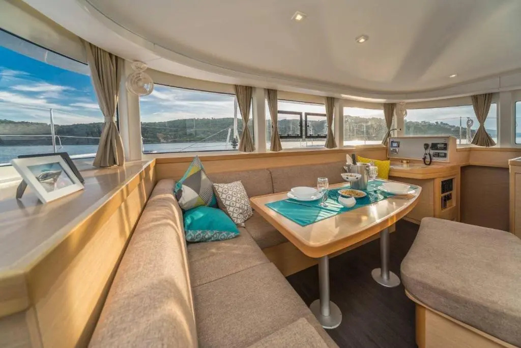 Luxury Catamaran Lagoon 42, AC & GN