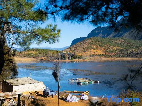 Lugu Lake Moon Sea Peninsula