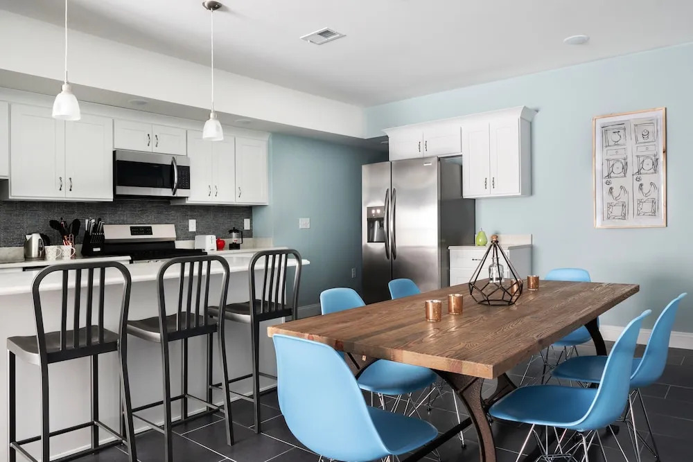 6 Bedroom Duplex Near NYC
