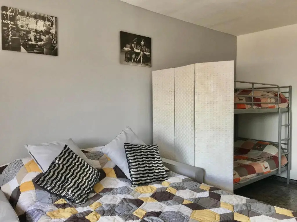 Estudio reformado con WIFI, terraza y piscina ''Internacional'' 125A - INMO22