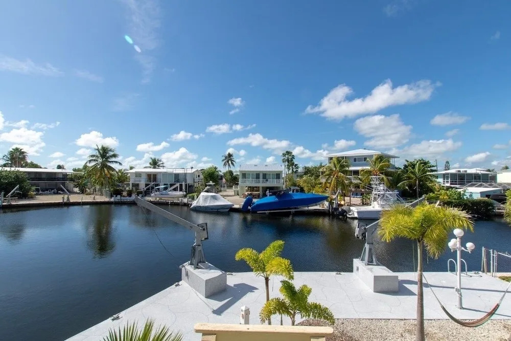 Beautiful Updated Stilted Home Makes For A Super Getaway. 3 Bedroom Home by RedAwning