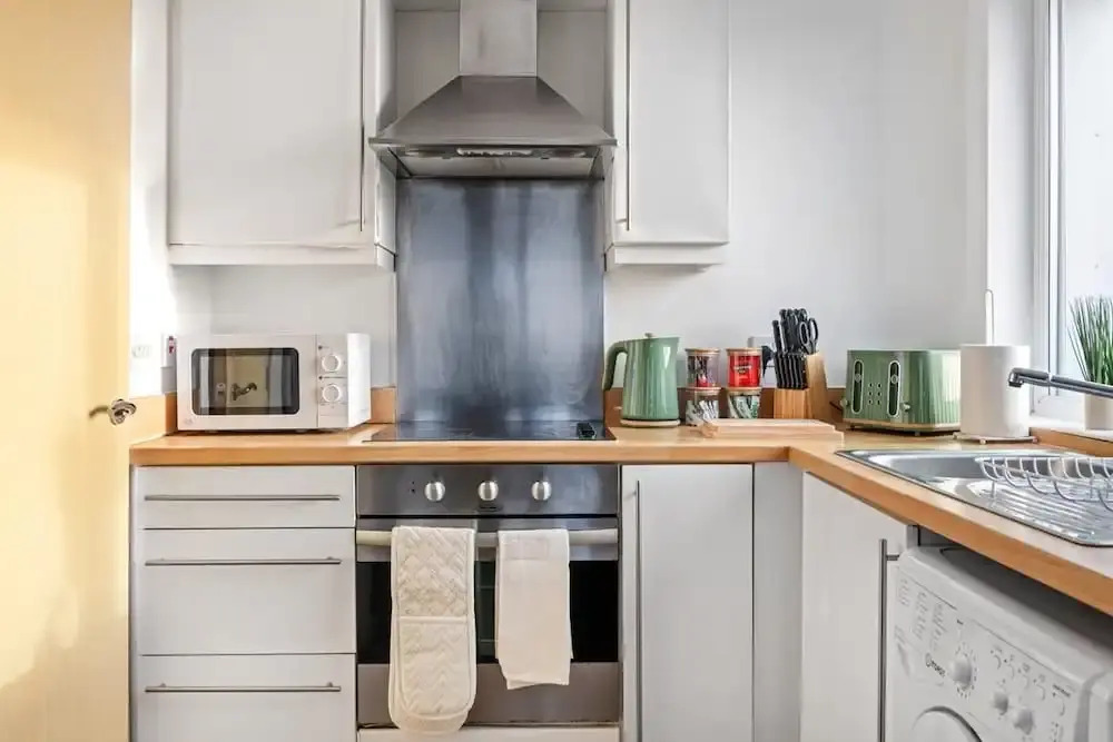 Apartmentsleeps4-parking-wifi-petfriendly-citystay