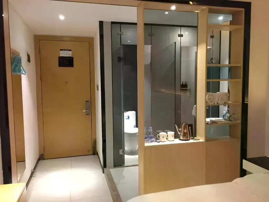 Shangyuan Hotel Chain (Guangzhou Thirteen Factories Yide Road Metro Station)