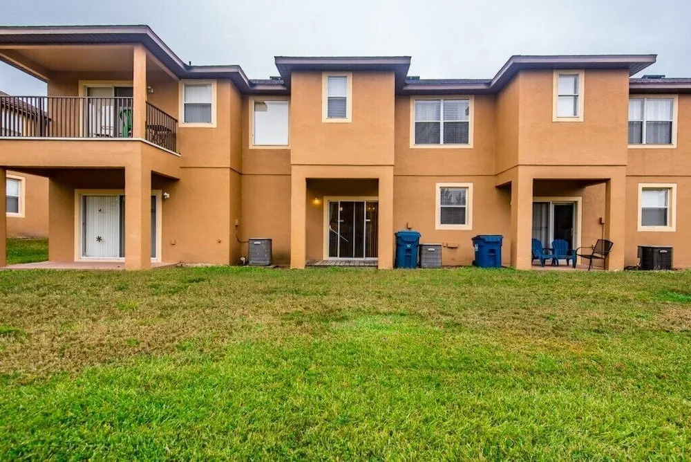 2714ca 4 Bedroom Townhouse