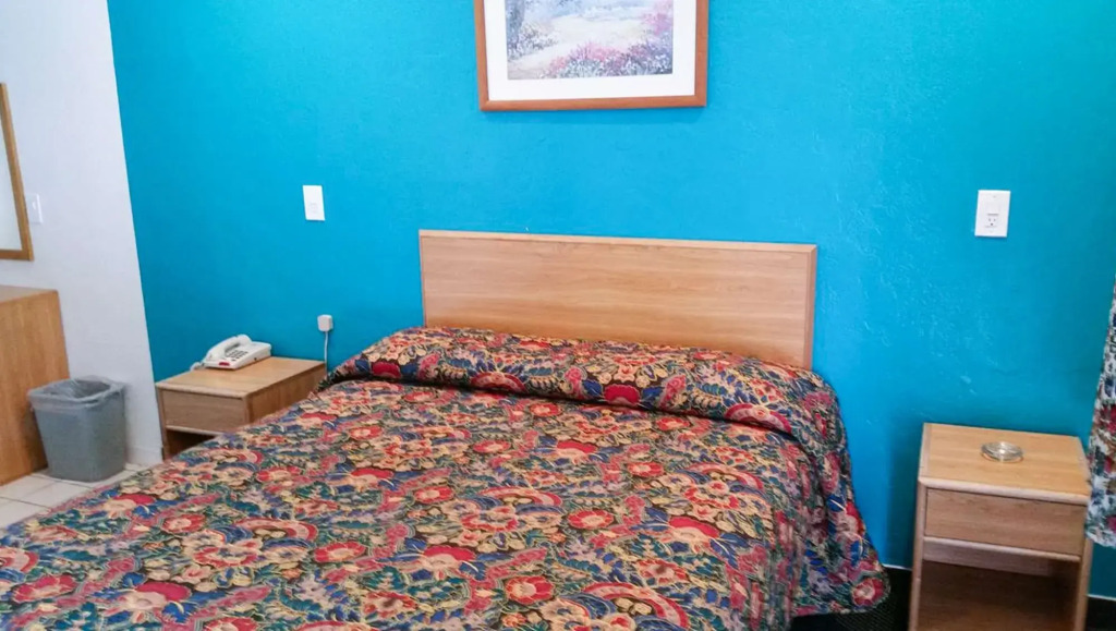 Economy Inn Motel