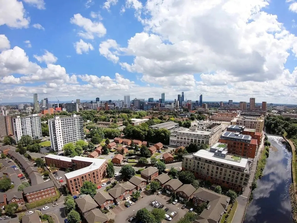 Executive City Apartment -Near Greengate