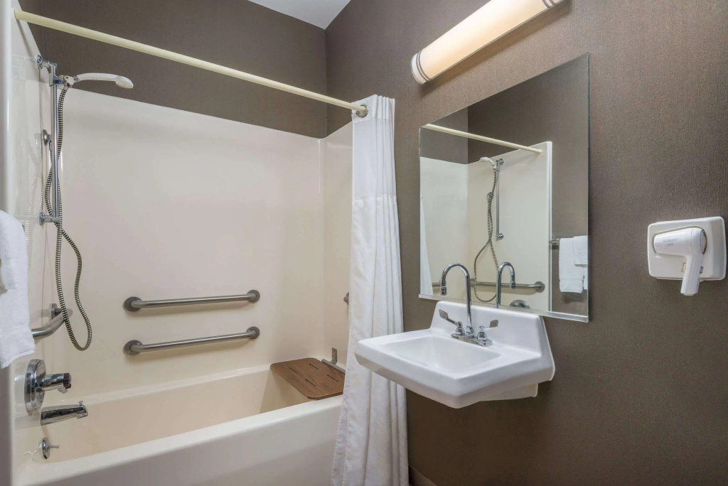 Ramada by Wyndham Catlettsburg Ashland