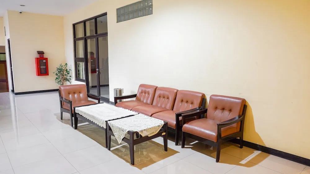 Tekmira Residence Supratman by OYO Rooms