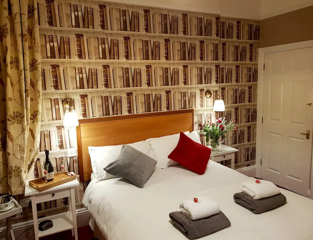 Seafarers Boutique Suites