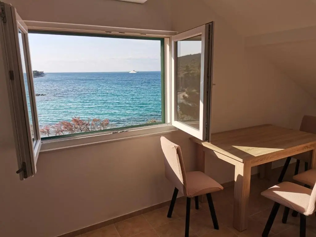 Apartment 2 Near the sea