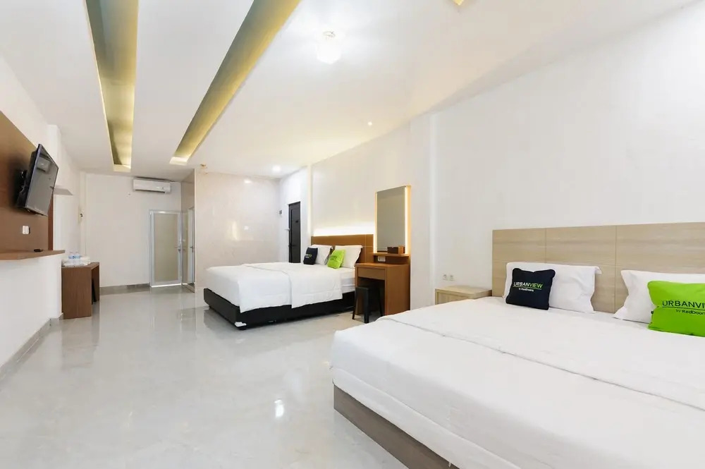 Urbanview near Syamsudin Noor Airport