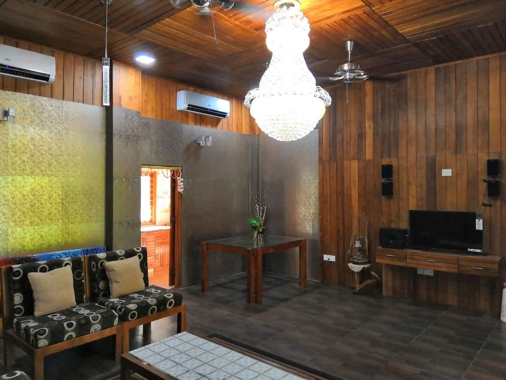 Rainforest Resort