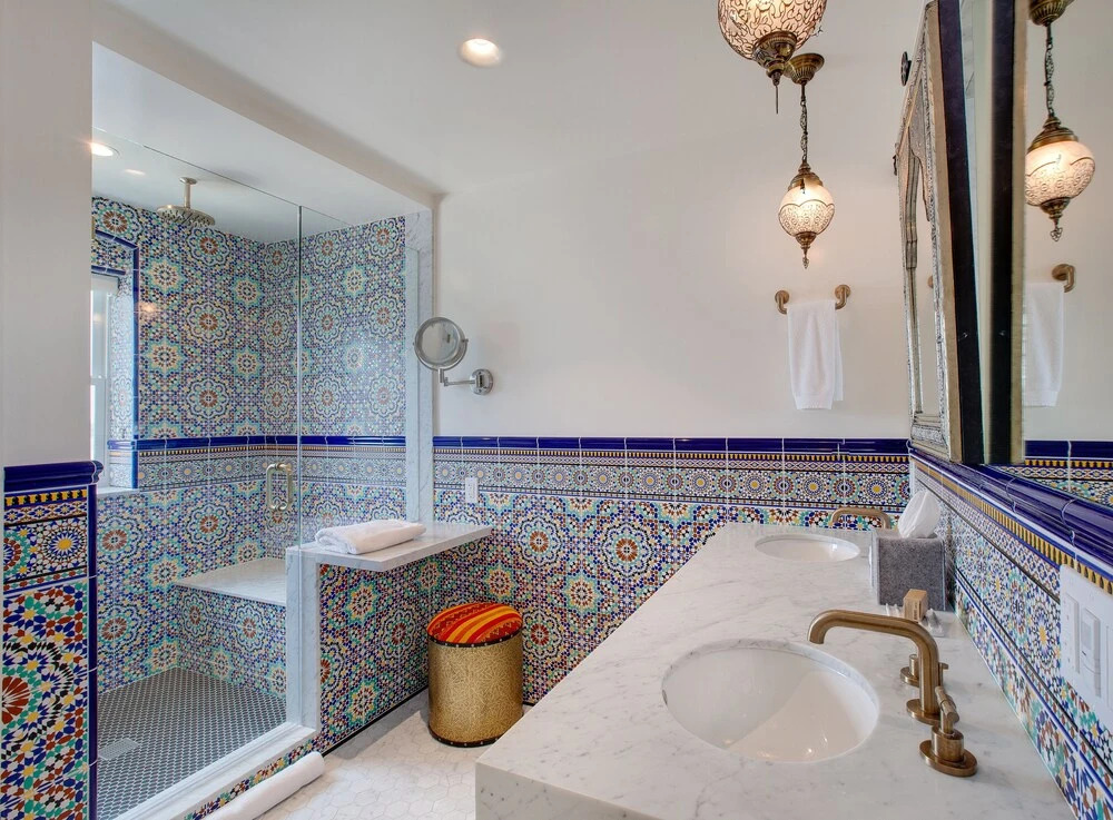 Venice V Hotel