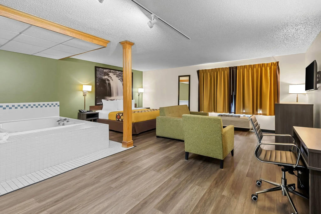 Super 8 by Wyndham Watertown WI