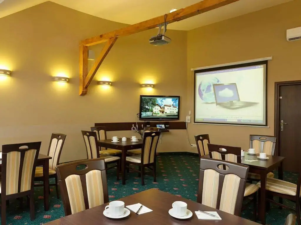Aura - Hotel & Restaurant & Sauna