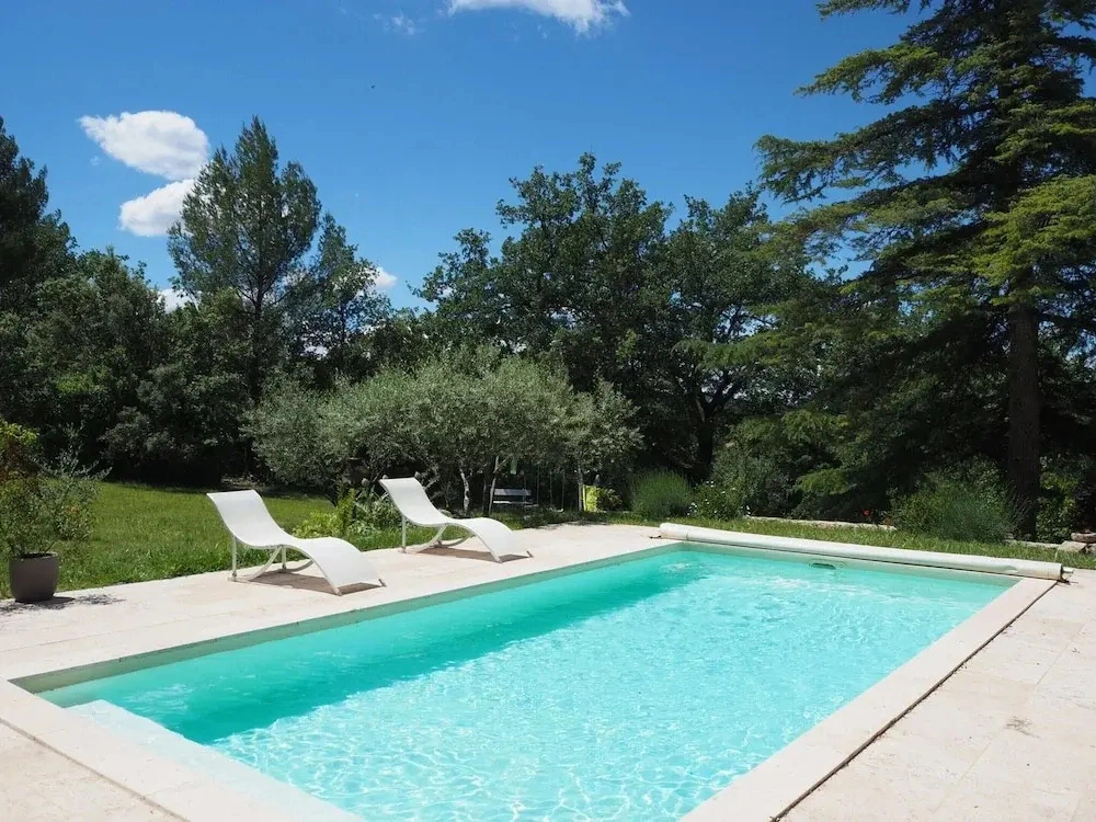 Holiday Home in Villes-sur-auzon With Pool