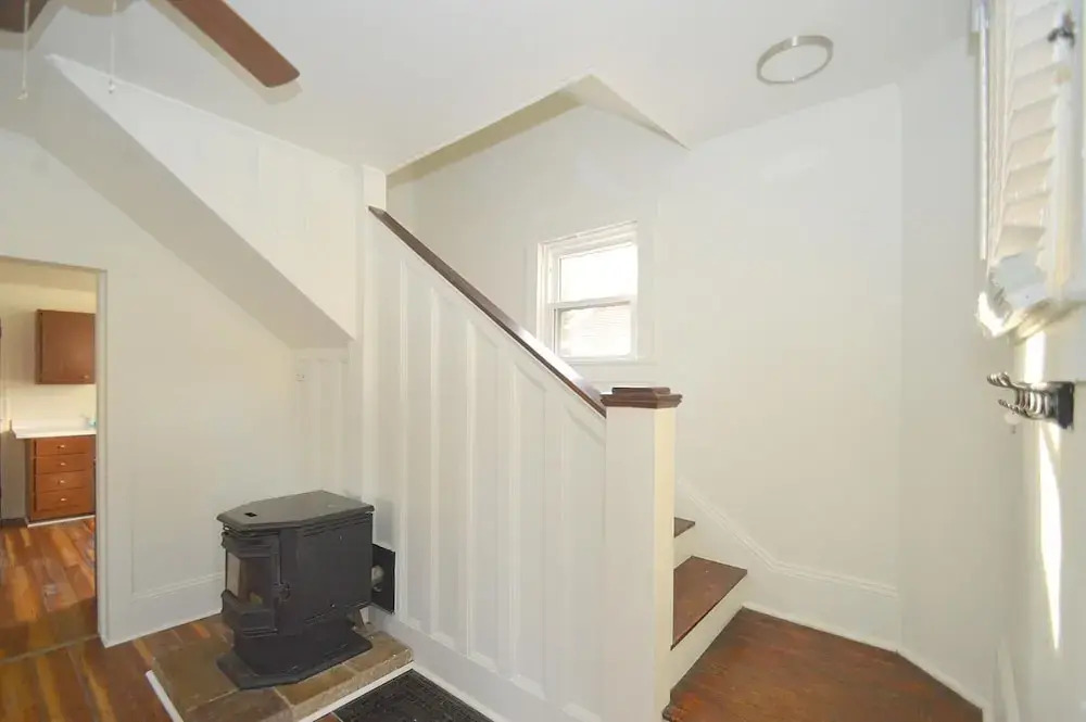 Broadway Cottage - Convenient Location!