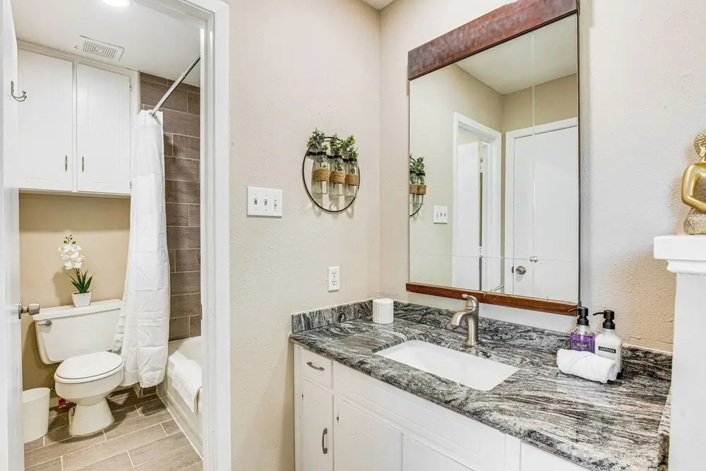 5 Mi to Fort Worth Stockyards: Home w/ Yard!