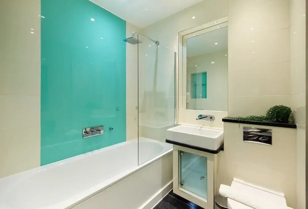 The South Hampstead Hideaway - Stylish 6bdr Home