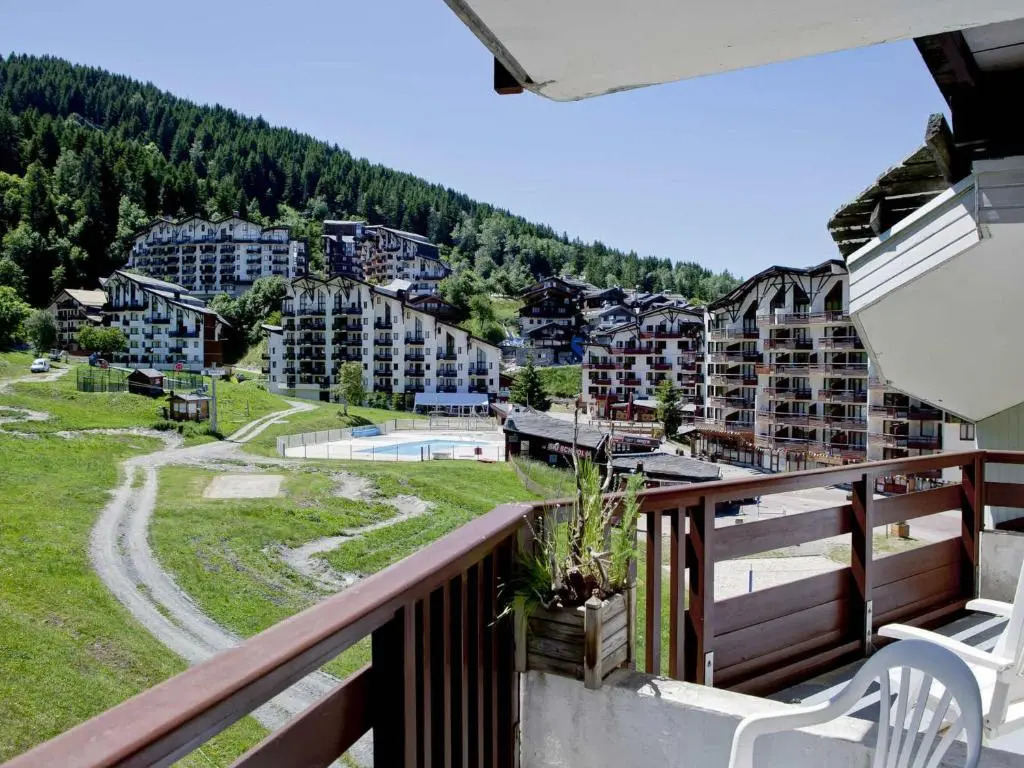 Appartement La Tania, 3 pièces, 8 personnes - FR-1-513-37