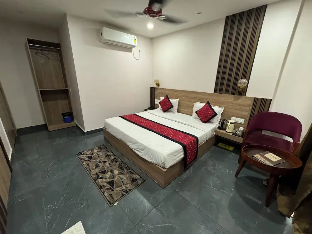 Namay Inn By T And M Hotels