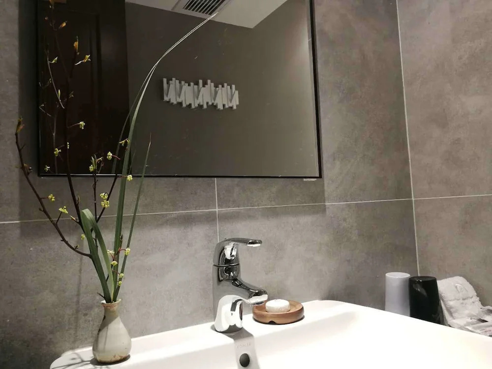 Westlake Phoenixtree Homestay