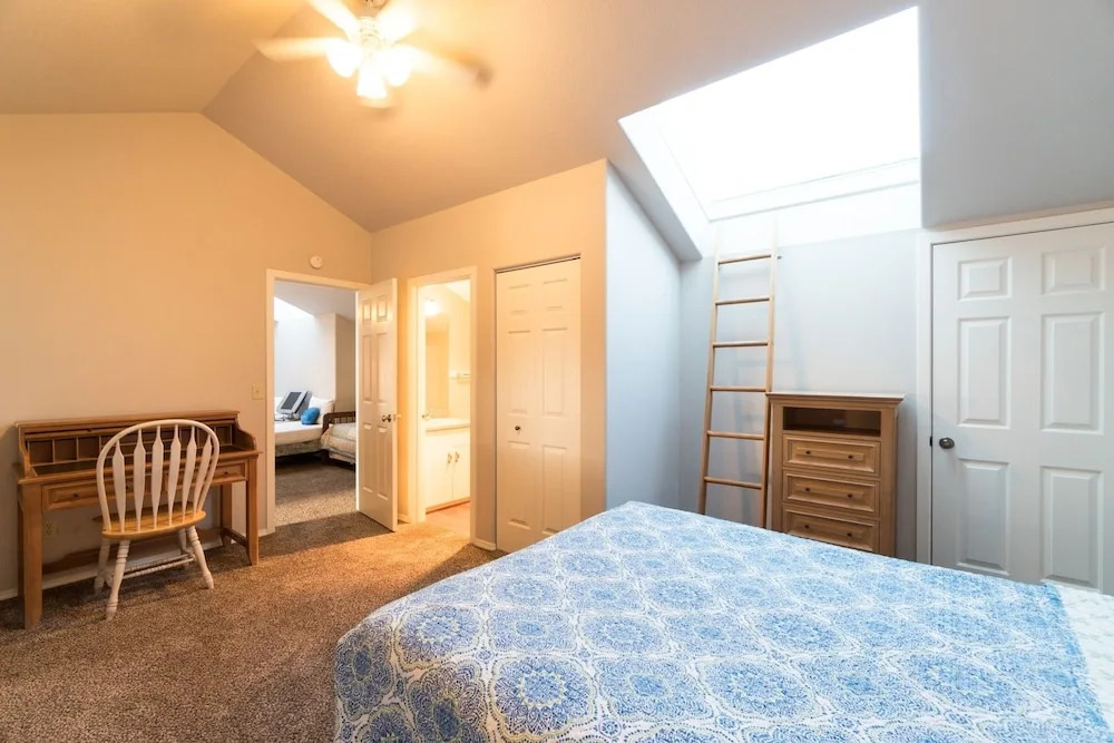 SeaQuell 3 Br condo by RedAwning
