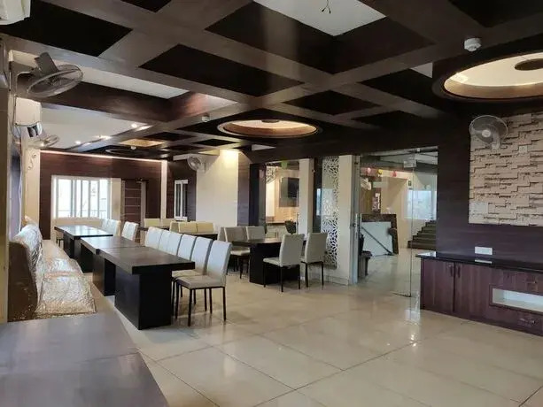 Dabassis Aparthotel