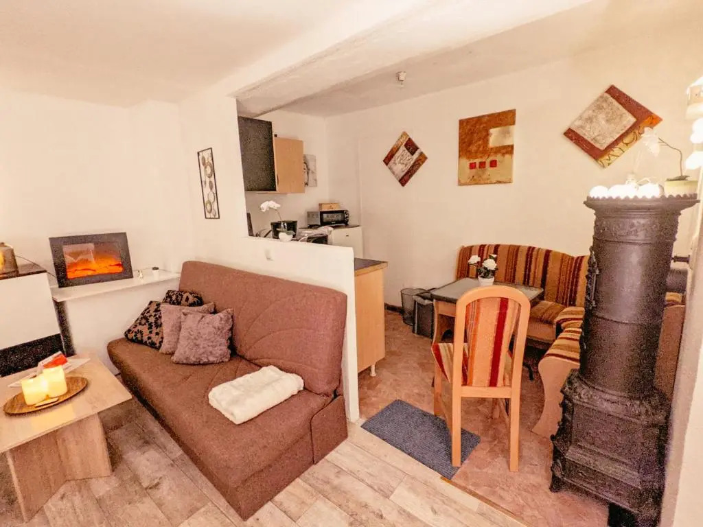 Familienwohnung für 3 mit Sauna, Pool & Terrasse - Famzi