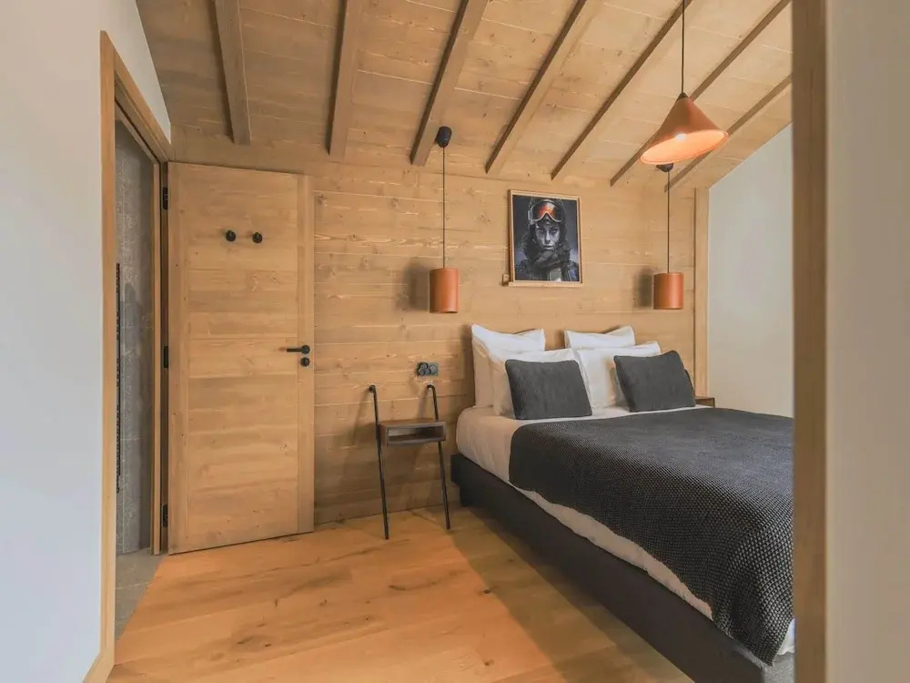 Refined Ski Apartment Facing Mont Blanc