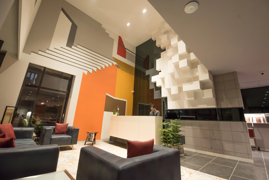 Hotel Gallery 67