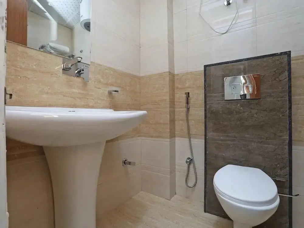 Smart Suites by OYO Rooms