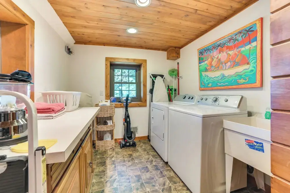 9 Mi to Boyne Resort! Farmhouse Near Town & Lake