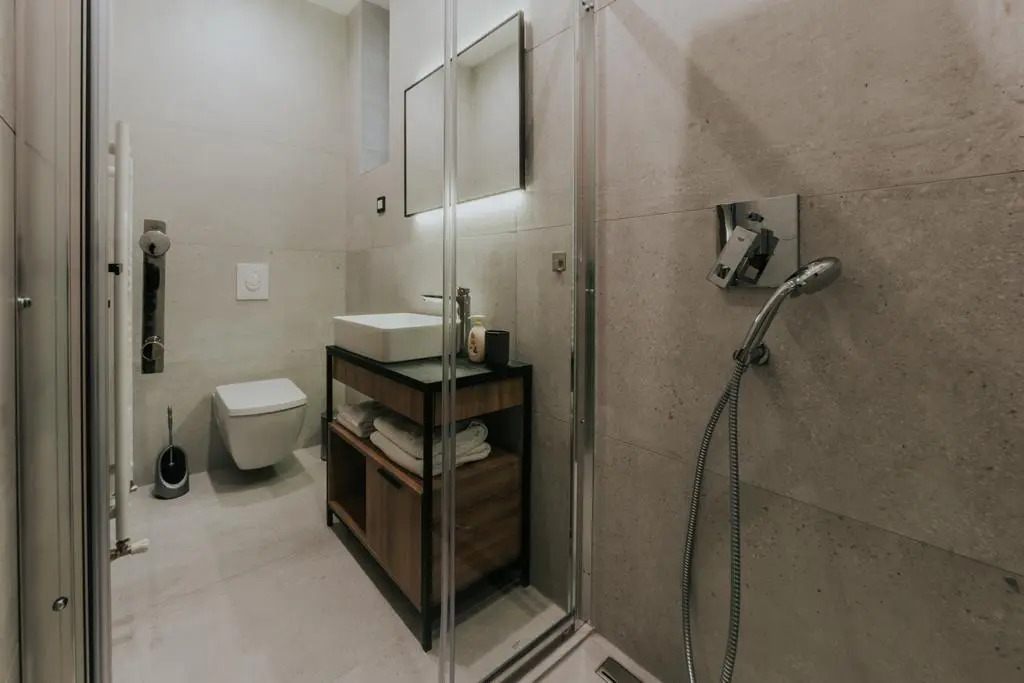 Design Studio Apartment Close to the City Center