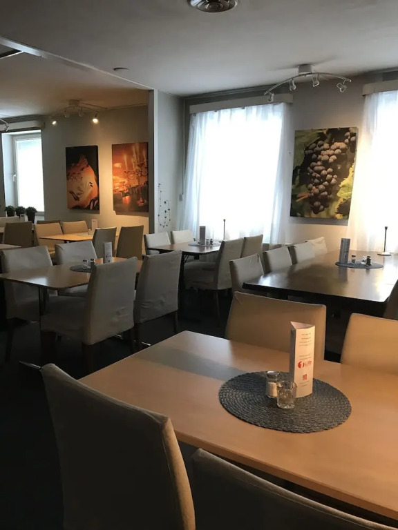 Strand City Hotel