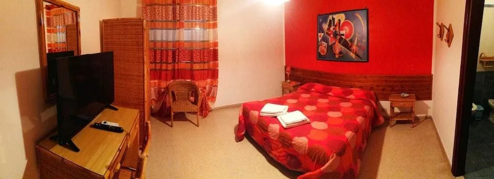 Seven Rooms