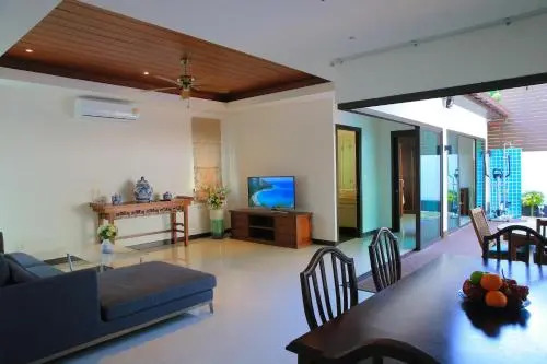 Naiharn Beach Villa