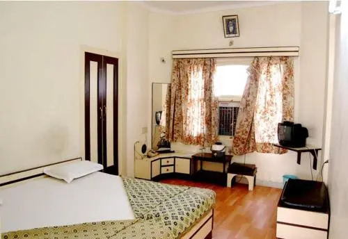 Vandana Hotel
